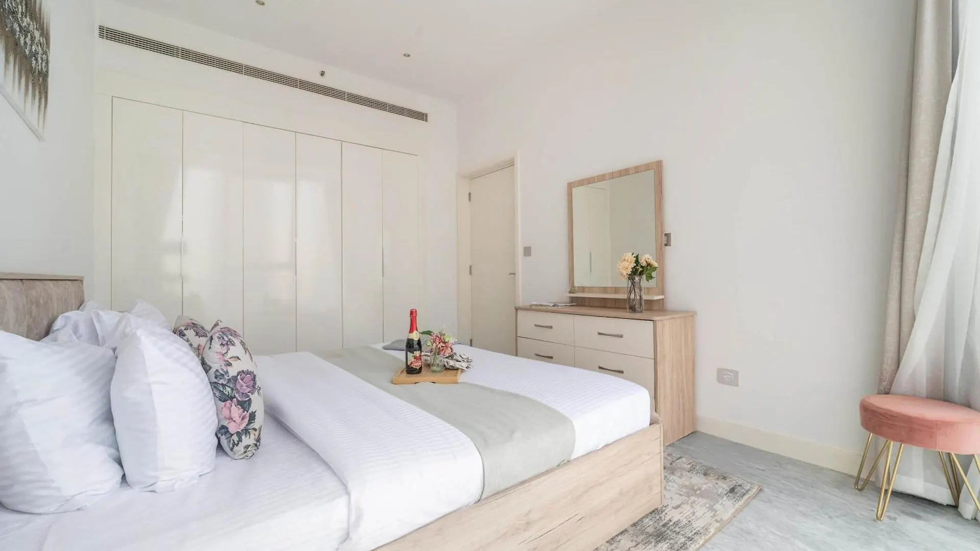 Frank Porter - The Pad By Omniyat Dubai Apartment